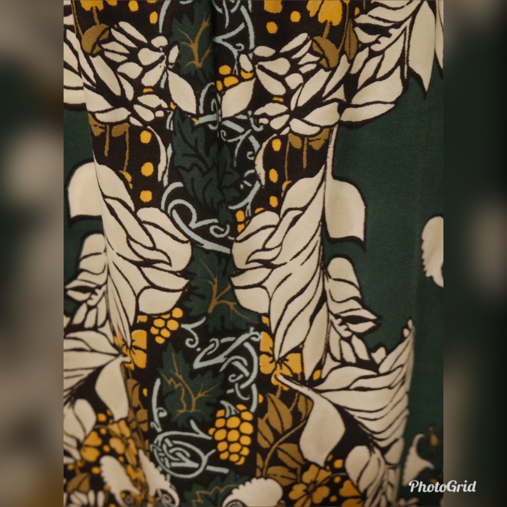 Dress - Picture 4 of 8